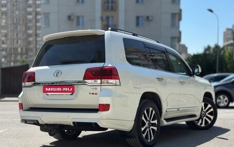 Toyota Land Cruiser 200, 2019 год, 6 950 000 рублей, 3 фотография