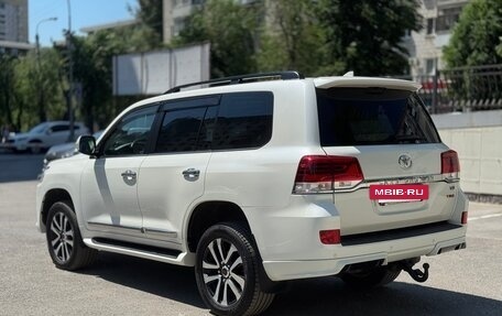 Toyota Land Cruiser 200, 2019 год, 6 950 000 рублей, 8 фотография
