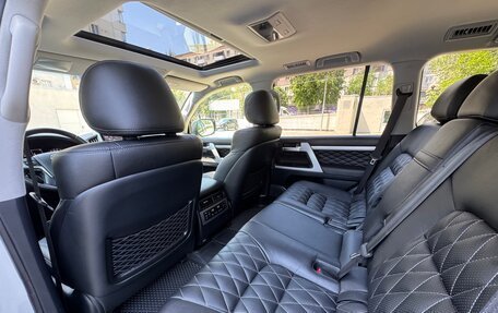 Toyota Land Cruiser 200, 2019 год, 6 950 000 рублей, 27 фотография