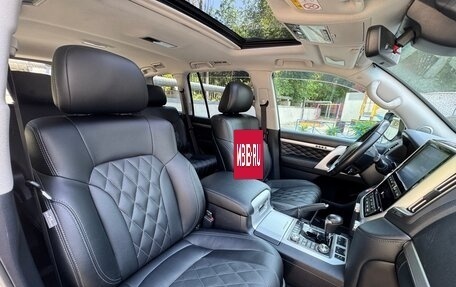 Toyota Land Cruiser 200, 2019 год, 6 950 000 рублей, 23 фотография