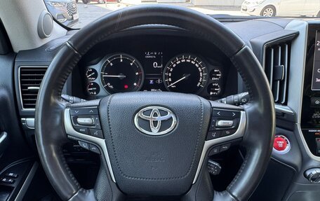 Toyota Land Cruiser 200, 2019 год, 6 950 000 рублей, 32 фотография