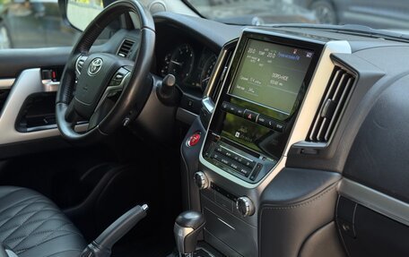 Toyota Land Cruiser 200, 2019 год, 6 950 000 рублей, 38 фотография