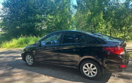 Hyundai Solaris II рестайлинг, 2013 год, 640 000 рублей, 4 фотография