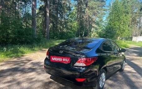 Hyundai Solaris II рестайлинг, 2013 год, 640 000 рублей, 2 фотография