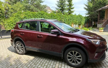 Toyota RAV4, 2018 год, 2 490 000 рублей, 3 фотография