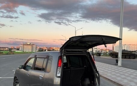 Nissan Cube II, 2001 год, 240 000 рублей, 6 фотография