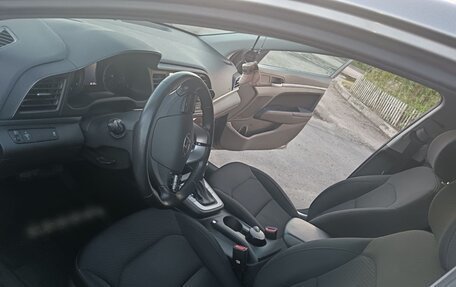 Hyundai Elantra VI рестайлинг, 2020 год, 1 600 000 рублей, 11 фотография