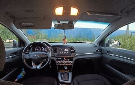 Hyundai Elantra VI рестайлинг, 2020 год, 1 600 000 рублей, 9 фотография