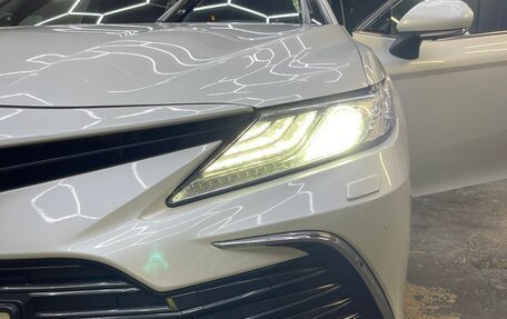 Toyota Camry, 2021 год, 3 450 000 рублей, 4 фотография