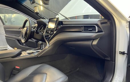 Toyota Camry, 2021 год, 3 450 000 рублей, 21 фотография