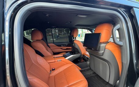 Lexus LX, 2023 год, 15 000 000 рублей, 10 фотография