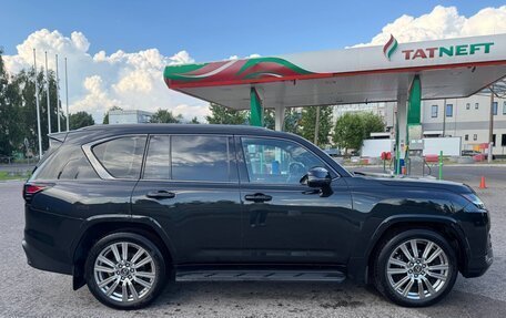 Lexus LX, 2023 год, 15 000 000 рублей, 5 фотография