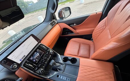 Lexus LX, 2023 год, 15 000 000 рублей, 8 фотография