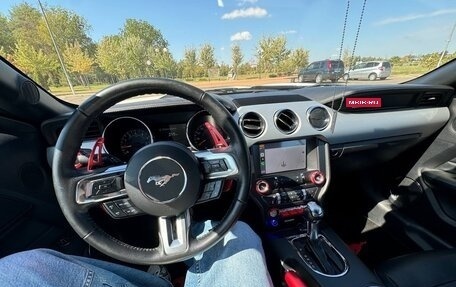 Ford Mustang VI рестайлинг, 2017 год, 3 599 000 рублей, 10 фотография
