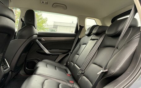 Geely Atlas, 2022 год, 2 370 000 рублей, 7 фотография