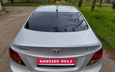 Hyundai Solaris II рестайлинг, 2012 год, 780 000 рублей, 4 фотография