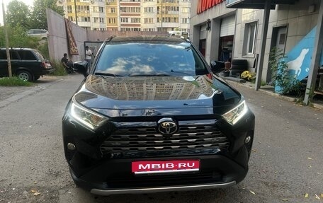 Toyota RAV4, 2021 год, 4 350 000 рублей, 1 фотография