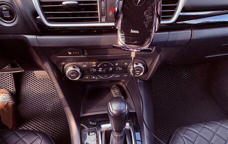 Mazda 3, 2014 год, 1 150 000 рублей, 13 фотография