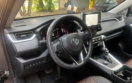 Toyota RAV4, 2021 год, 4 350 000 рублей, 7 фотография