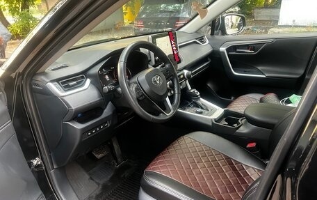 Toyota RAV4, 2021 год, 4 350 000 рублей, 6 фотография