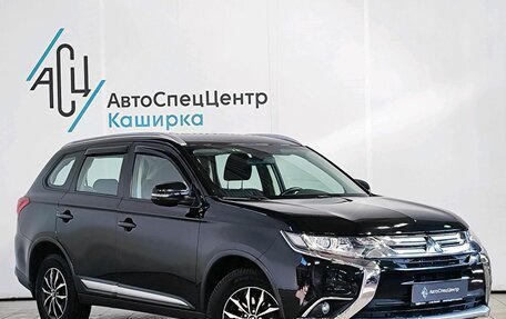 Mitsubishi Outlander III рестайлинг 3, 2017 год, 2 089 000 рублей, 3 фотография