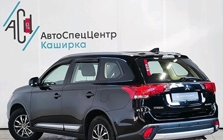 Mitsubishi Outlander III рестайлинг 3, 2017 год, 2 089 000 рублей, 4 фотография