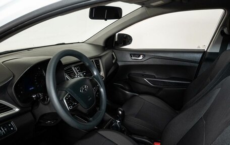 Hyundai Solaris II рестайлинг, 2021 год, 1 224 000 рублей, 5 фотография