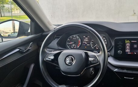 Skoda Octavia IV, 2021 год, 2 390 000 рублей, 24 фотография