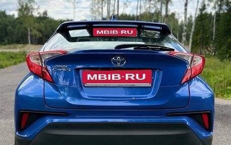Toyota C-HR I рестайлинг, 2019 год, 1 900 000 рублей, 4 фотография