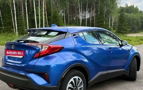 Toyota C-HR I рестайлинг, 2019 год, 1 900 000 рублей, 5 фотография