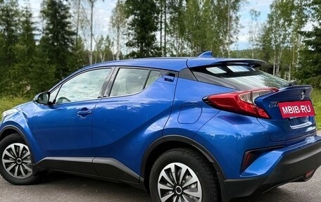 Toyota C-HR I рестайлинг, 2019 год, 1 900 000 рублей, 3 фотография
