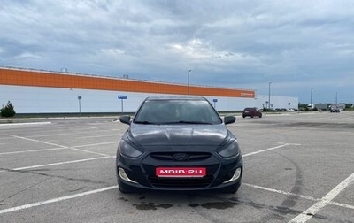 Hyundai Solaris II рестайлинг, 2013 год, 690 000 рублей, 1 фотография