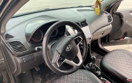 Hyundai Solaris II рестайлинг, 2013 год, 690 000 рублей, 15 фотография
