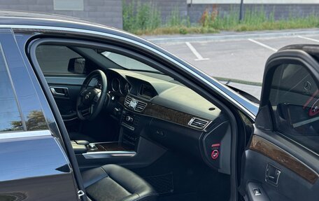 Mercedes-Benz E-Класс, 2013 год, 1 650 000 рублей, 27 фотография