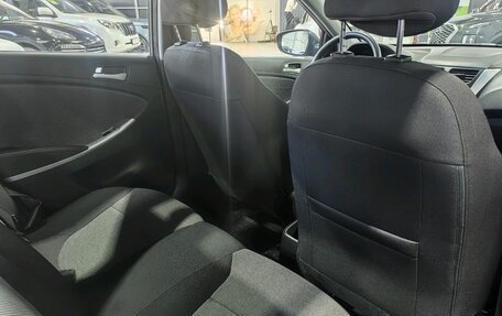Hyundai Solaris II рестайлинг, 2011 год, 599 000 рублей, 13 фотография