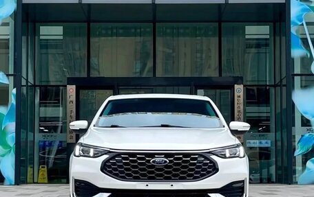 Ford Escort, 2021 год, 980 000 рублей, 3 фотография