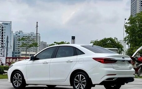 Ford Escort, 2021 год, 980 000 рублей, 5 фотография
