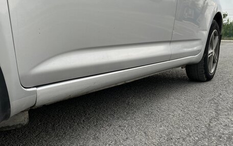 Toyota Ractis I, 2008 год, 600 000 рублей, 16 фотография