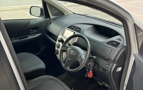 Toyota Ractis I, 2008 год, 600 000 рублей, 9 фотография