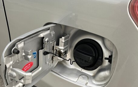 Toyota Ractis I, 2008 год, 600 000 рублей, 20 фотография