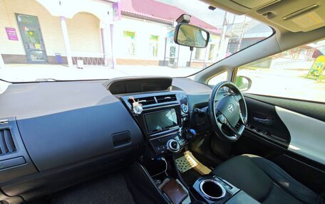 Toyota Prius Alpha I (ZVW40/41), 2017 год, 1 200 000 рублей, 11 фотография