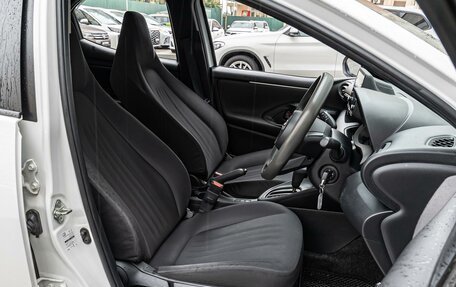 Toyota Yaris, 2020 год, 1 240 000 рублей, 10 фотография