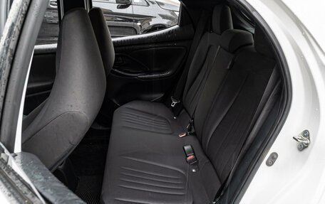Toyota Yaris, 2020 год, 1 240 000 рублей, 7 фотография