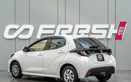Toyota Yaris, 2020 год, 1 240 000 рублей, 2 фотография
