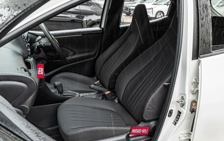 Toyota Yaris, 2020 год, 1 240 000 рублей, 8 фотография