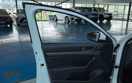 Volkswagen Lavida, 2022 год, 1 005 000 рублей, 8 фотография