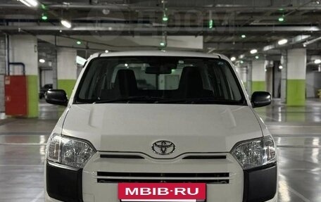 Toyota Succeed I рестайлинг, 2019 год, 1 090 000 рублей, 7 фотография
