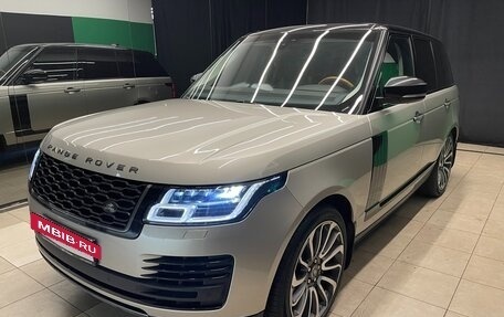 Land Rover Range Rover IV рестайлинг, 2018 год, 6 800 000 рублей, 3 фотография