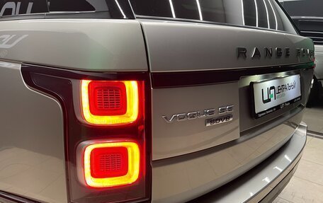 Land Rover Range Rover IV рестайлинг, 2018 год, 6 800 000 рублей, 10 фотография