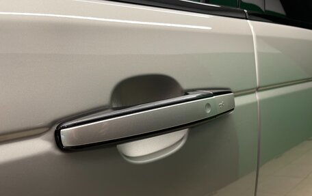 Land Rover Range Rover IV рестайлинг, 2018 год, 6 800 000 рублей, 8 фотография